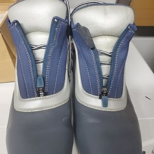 Atomic cross-country ski boots size 11.5